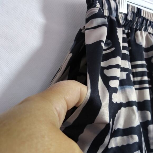 Rebdolls Fully Committed Abstract Drawstring Wide Leg W. Pockets Plus Size 2X - Picture 5 of 8